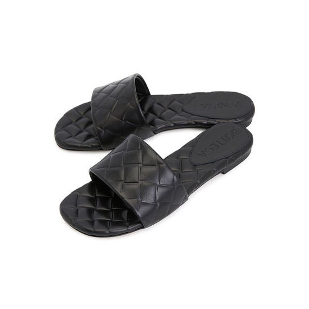 Mules Bottega Veneta de piel de cordero negra
