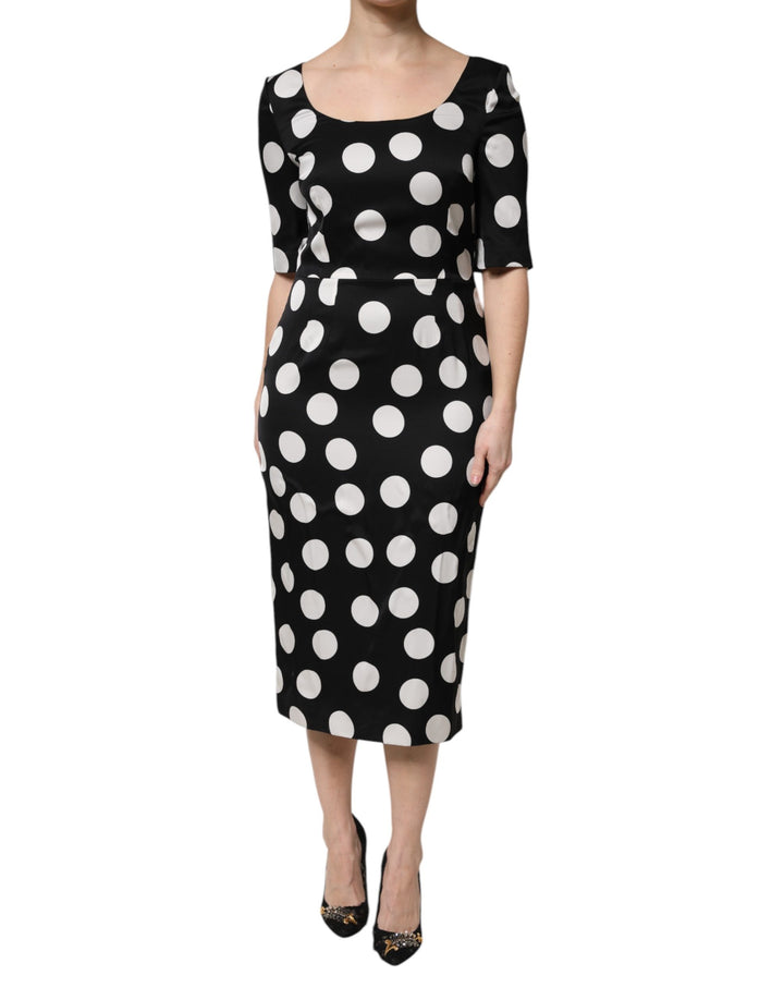 Vestido midi de seda recto con lunares blancos y negros de Dolce & Gabbana