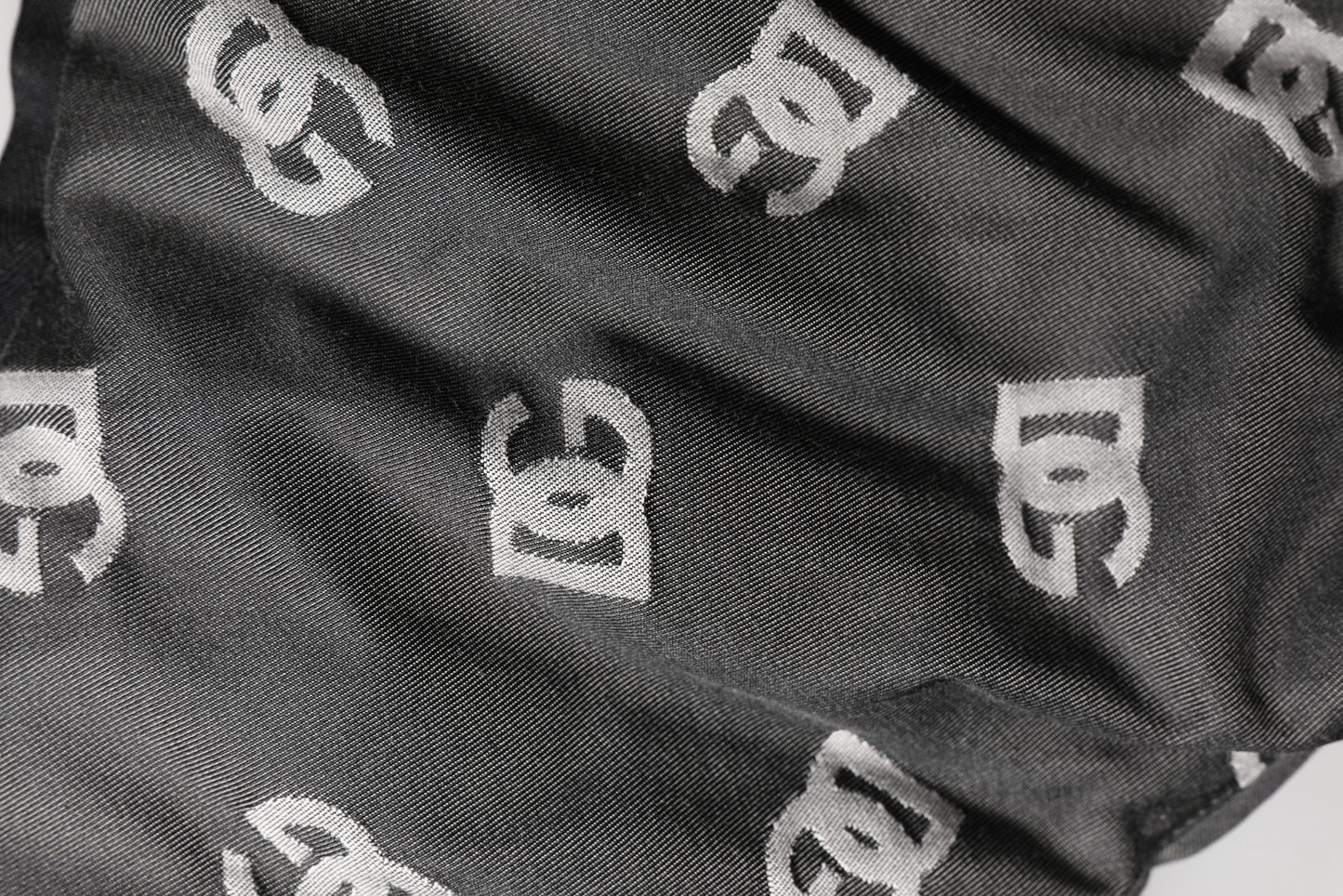Gorra de sombrero Dolce & Gabbana negra con logo estampado para toda la cabeza