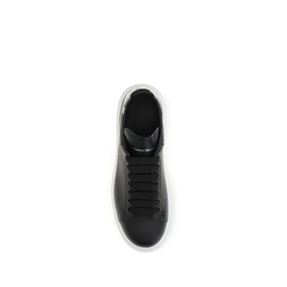 Zapatillas gruesas Bos Taurus de piel de becerro negra de Alexander McQueen