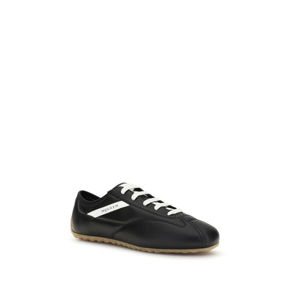 Baskets basses Alexander McQueen en cuir de veau noir Bos Taurus