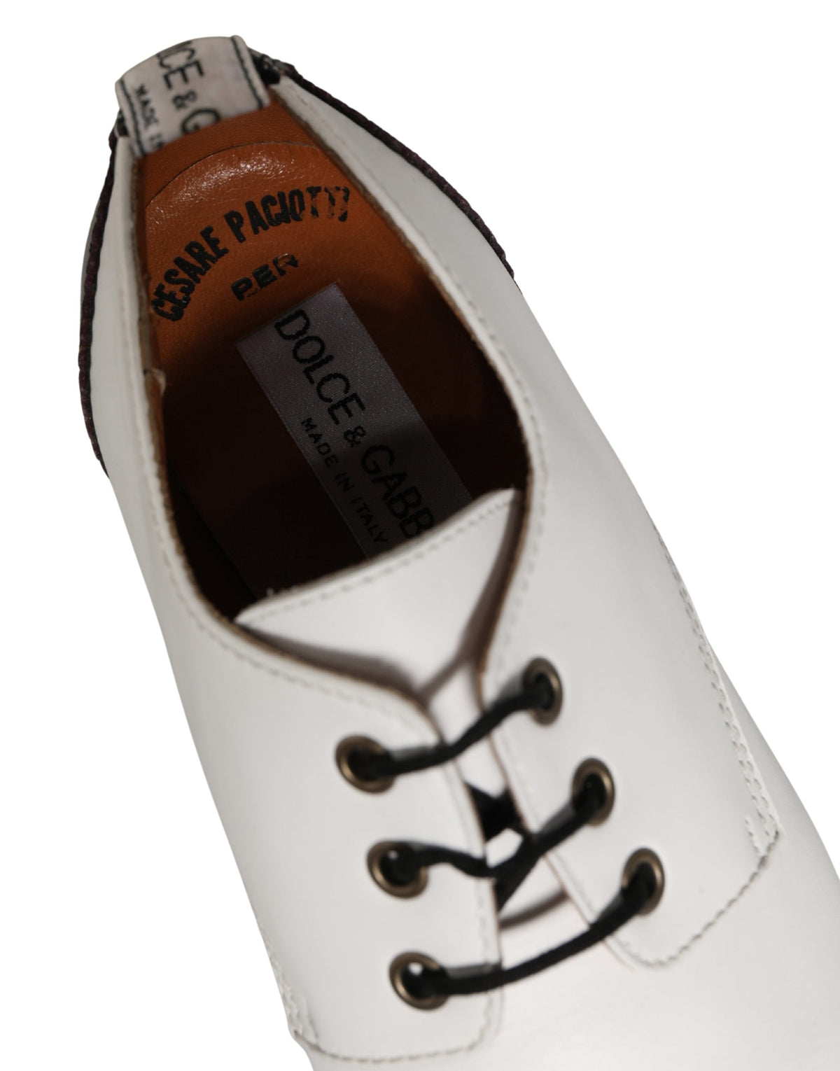Chaussures richelieu Cesare Paciotti en cuir noir et blanc
