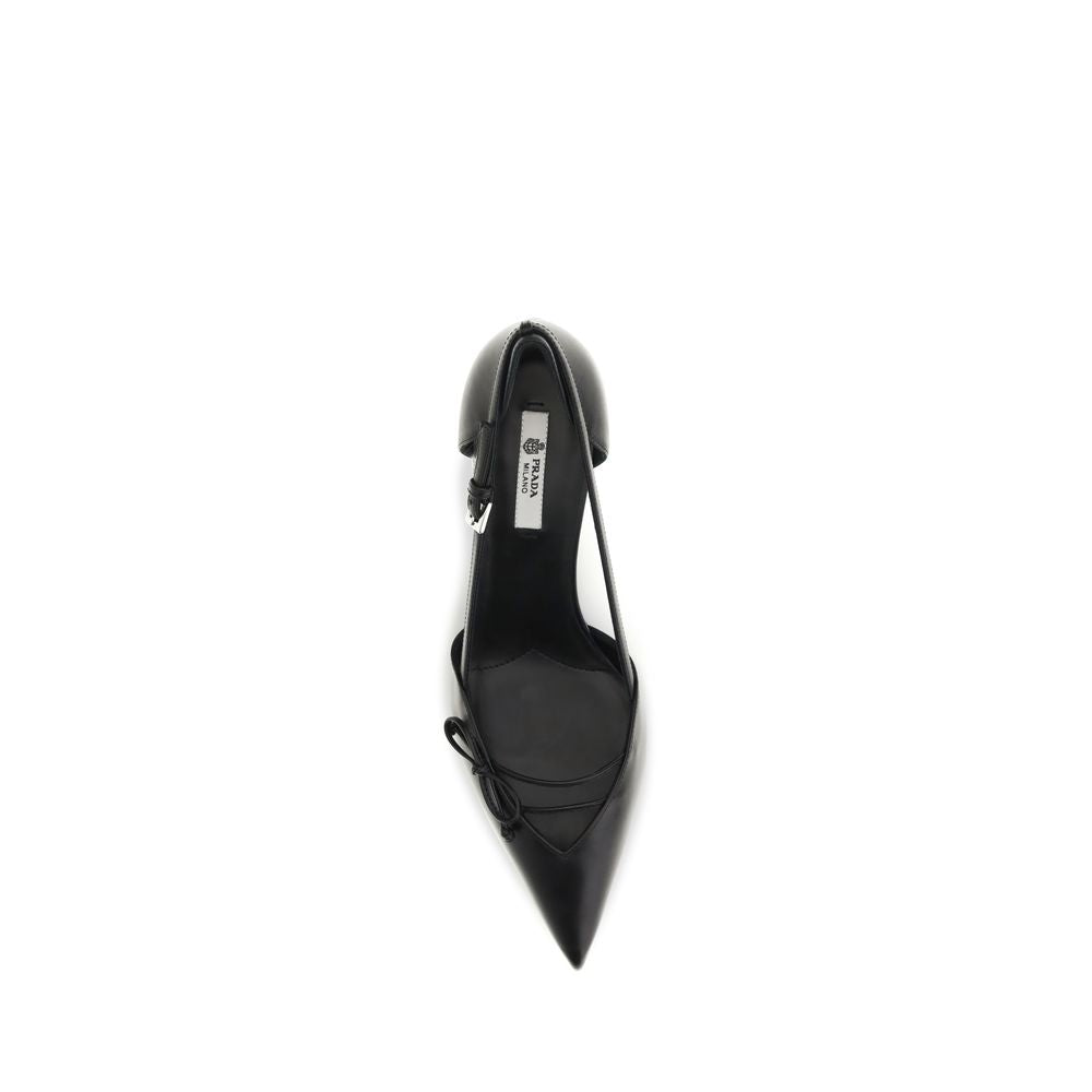 Escarpins à talons hauts en cuir de chèvre noir Prada
