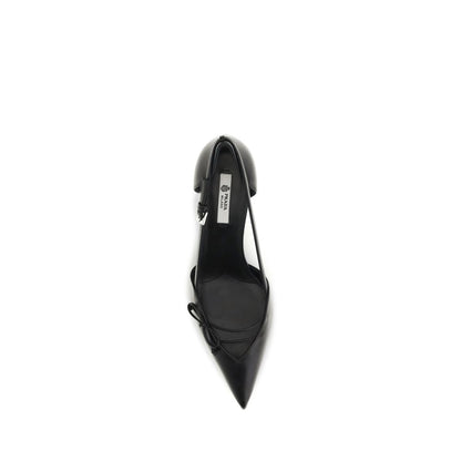 Escarpins à talons hauts en cuir de chèvre noir Prada