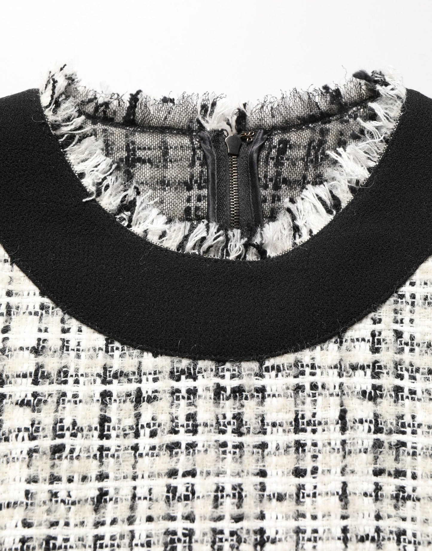 Robe midi fourreau évasée en tweed noir et blanc Dolce & Gabbana
