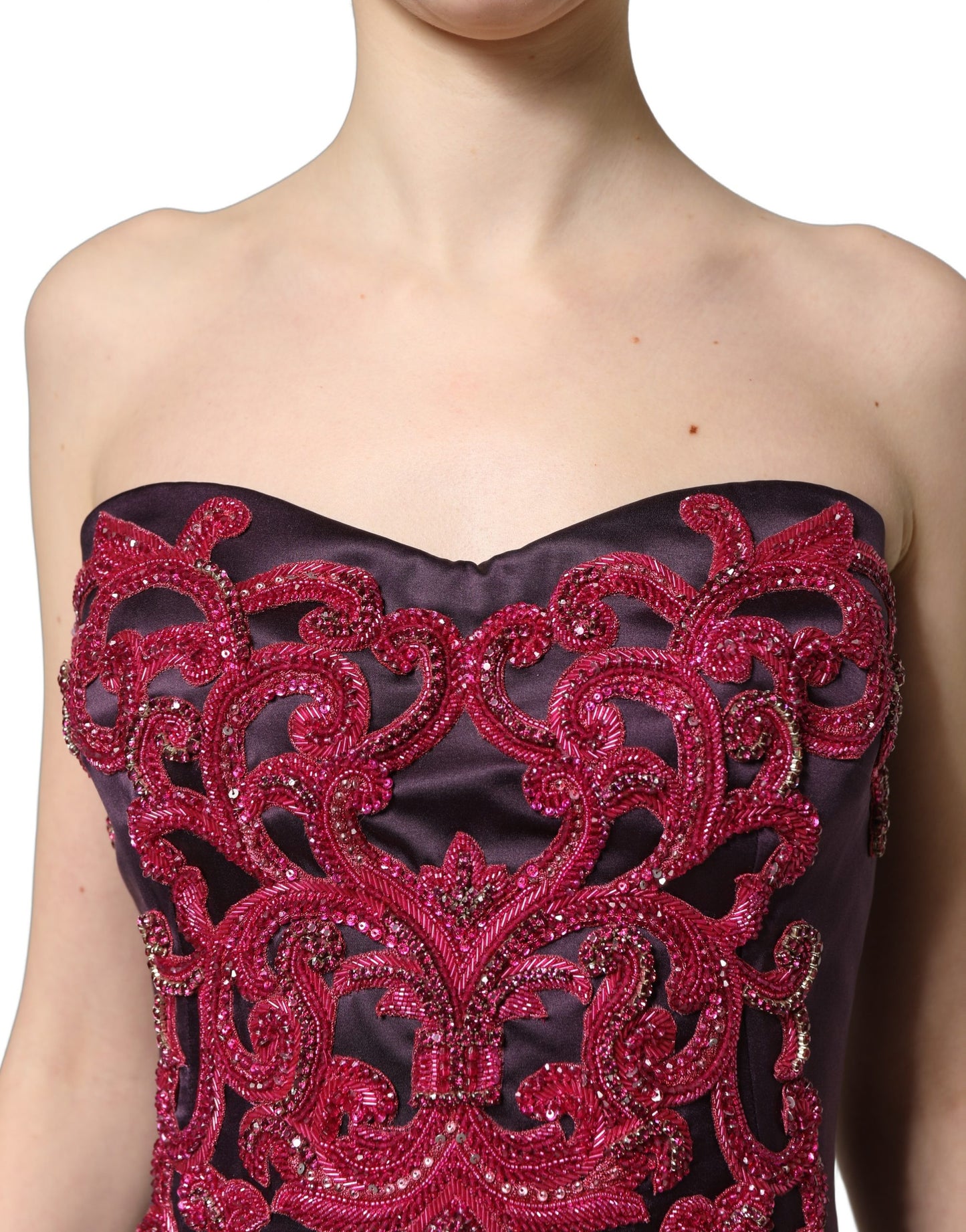 Vestido de Noche Largo Dolce & Gabbana de Seda Morada sin Tirantes con Cristales