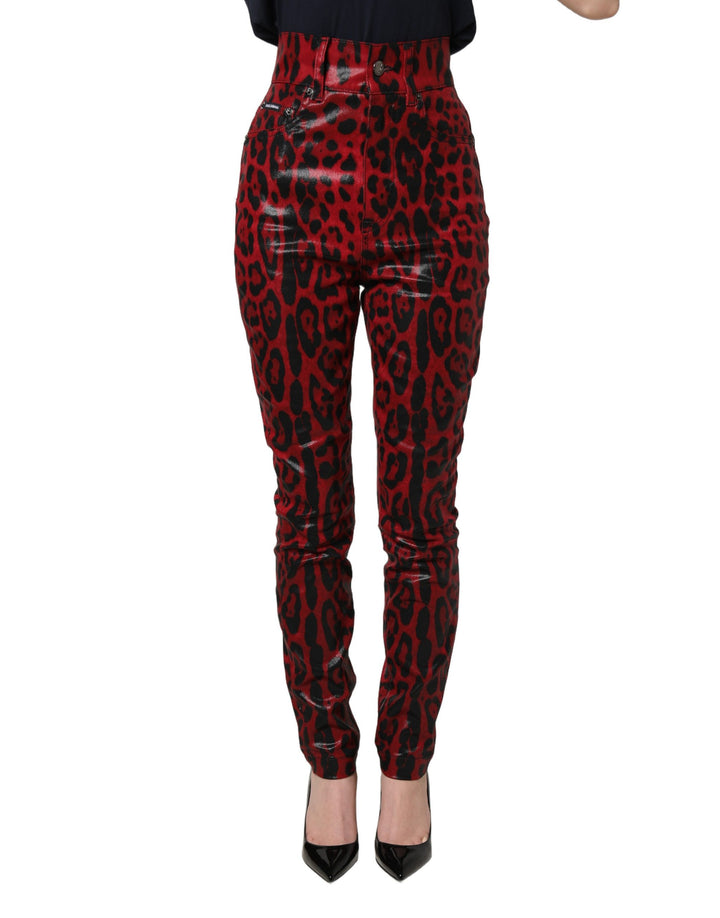 Vaqueros pitillo de mezclilla rojos de talle alto con estampado de leopardo de Dolce & Gabbana