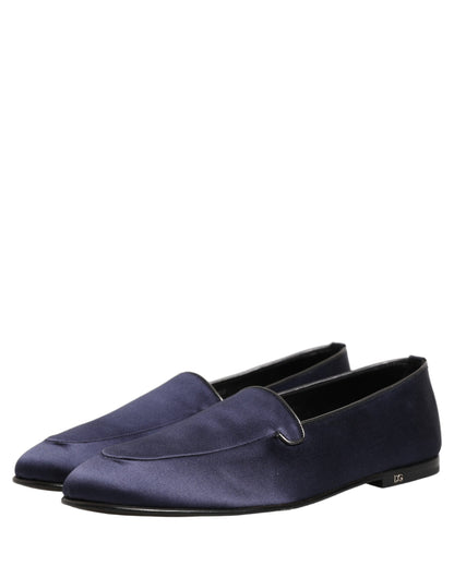 Zapatos mocasines Dolce & Gabbana azul marino de satén con logotipo DG