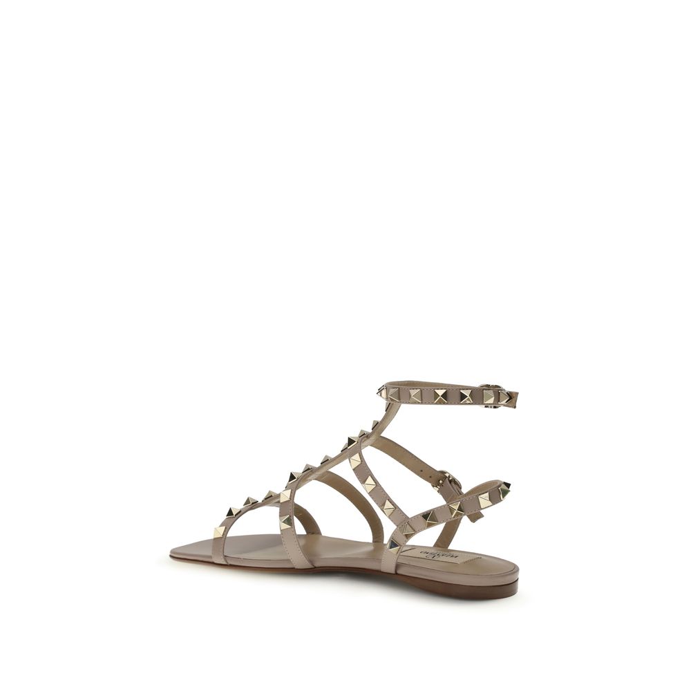 Sandales plates Valentino Garavani en cuir de veau beige