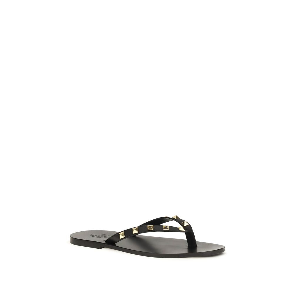 Sandalias con chanclas Valentino Garavani de piel de becerro negra Bos Taurus