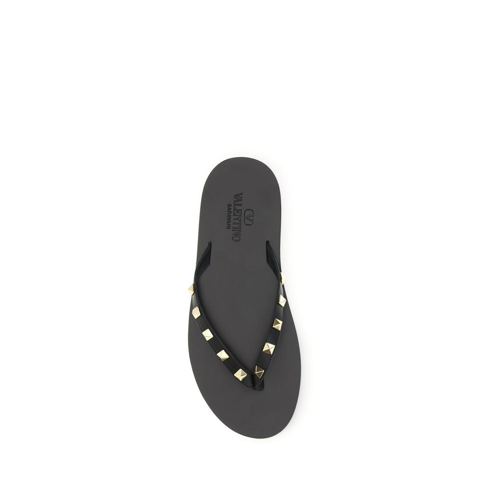 Sandalias con chanclas Valentino Garavani de piel de becerro negra Bos Taurus