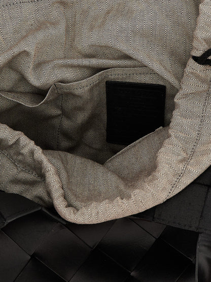 Dragon Diffusion Black Calfskin Shoulder Bag