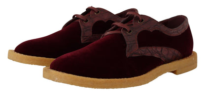 Chaussures en cuir exotique de velours bordeaux Dolce & Gabbana