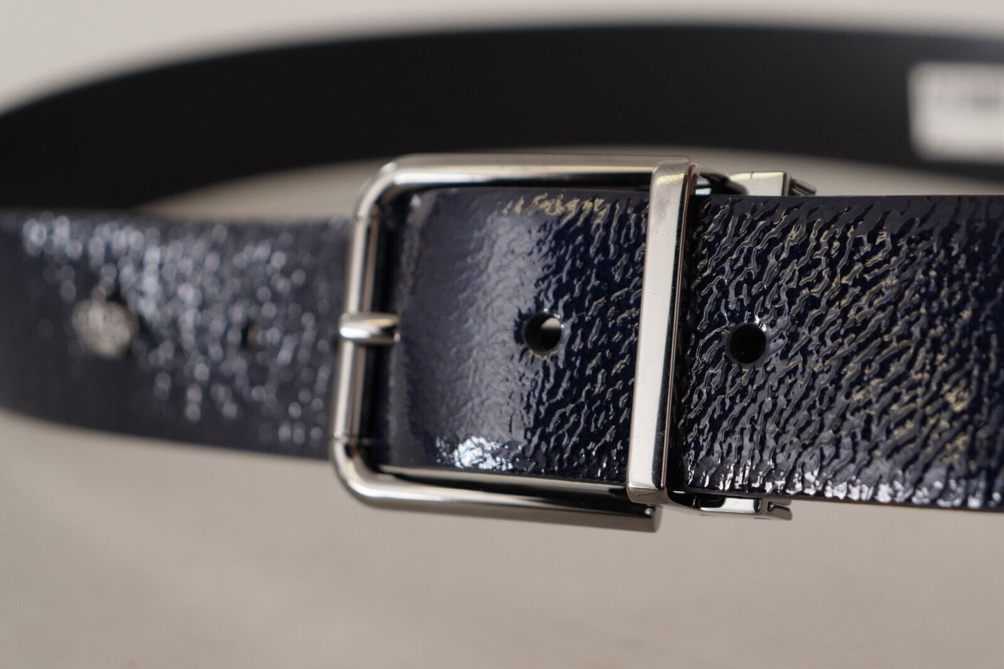 Ceinture Dolce & Gabbana en cuir verni bleu avec boucle logo argentée
