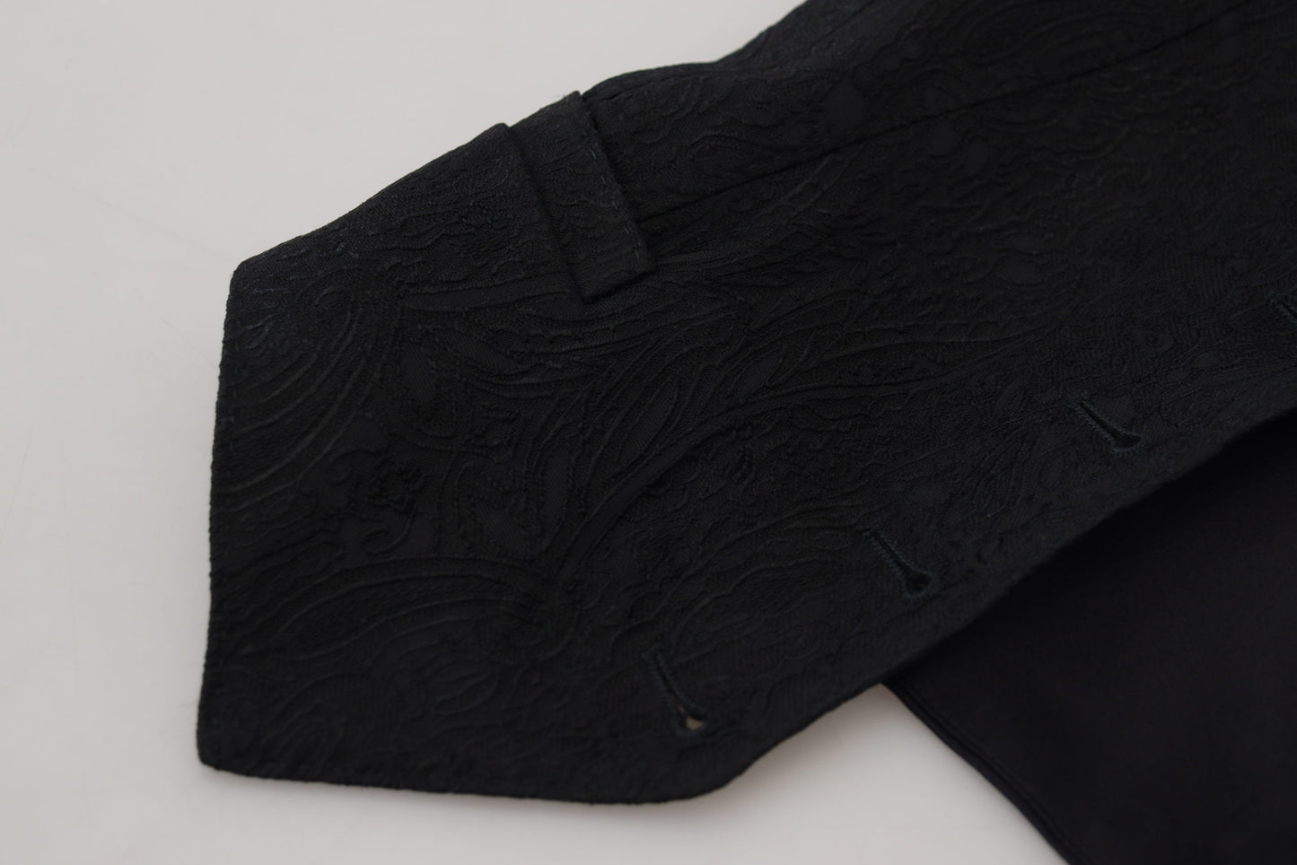Haut sans manches boutonné en brocart noir Dolce & Gabbana