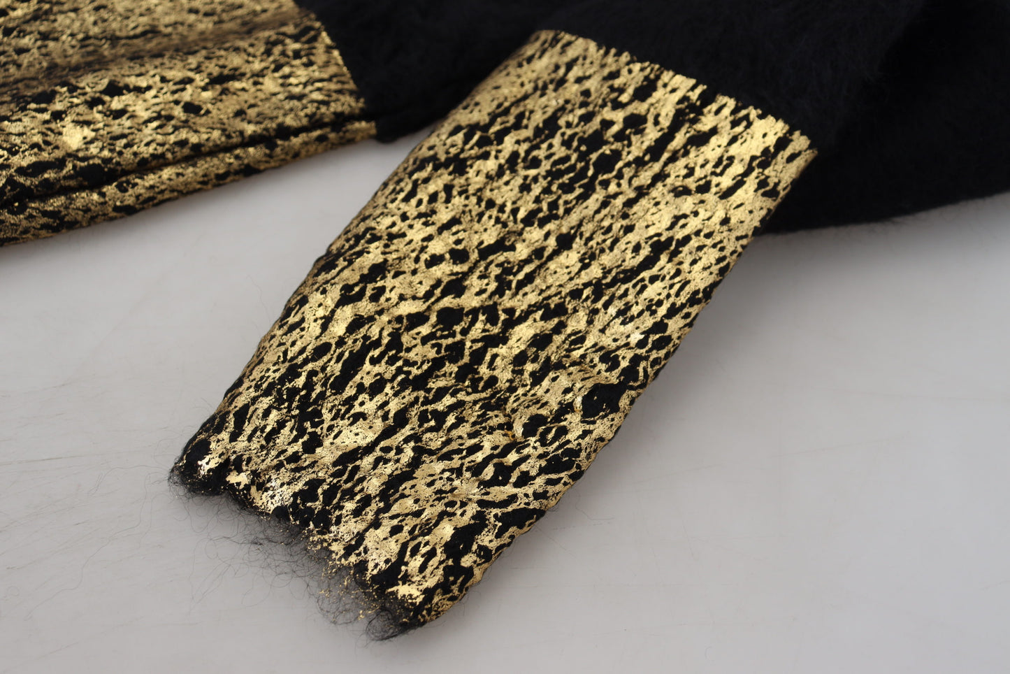 Pull col roulé en mohair noir et or Dolce & Gabbana pour homme