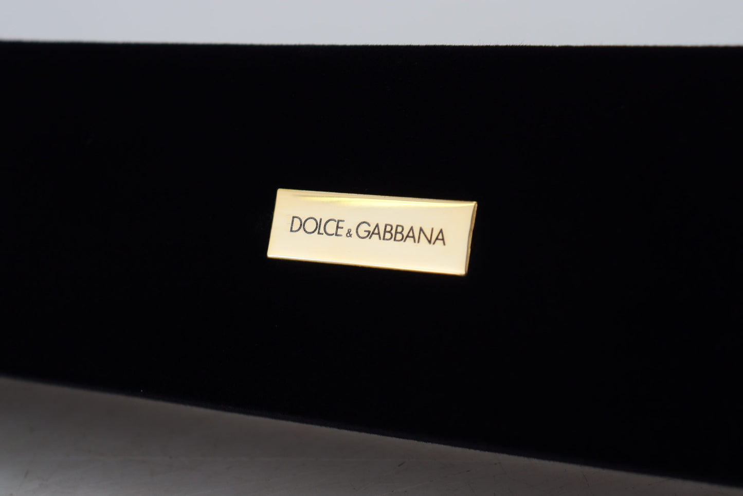 Boîte à bijoux de rangement Dolce & Gabbana en velours noir avec plaque logo