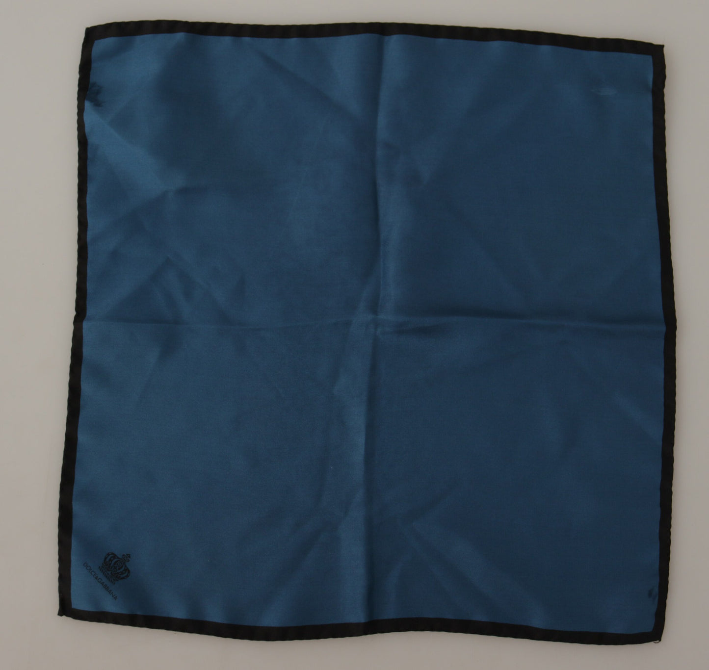 Foulard carré Dolce & Gabbana noir et bleu à imprimé couronne DG