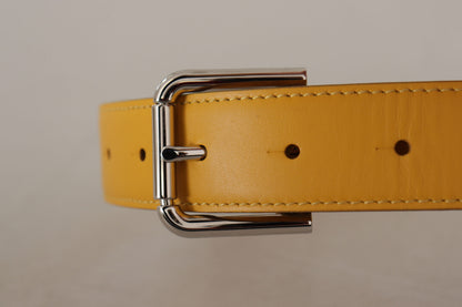 Ceinture Dolce & Gabbana en cuir jaune avec boucle en métal argenté ornée du logo