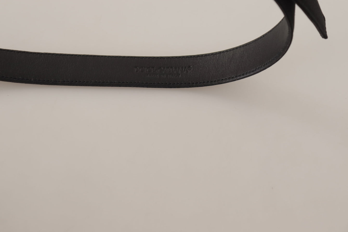 Ceinture Dolce & Gabbana en cuir de veau noir avec boucle en métal vintage