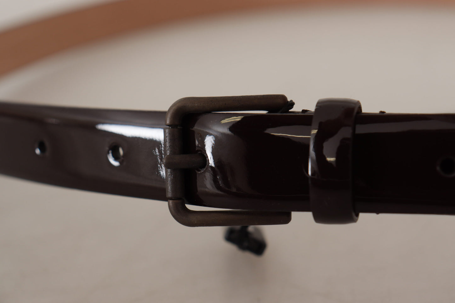 Ceinture Dolce & Gabbana en cuir verni noir avec boucle ardillon en métal logo à la taille