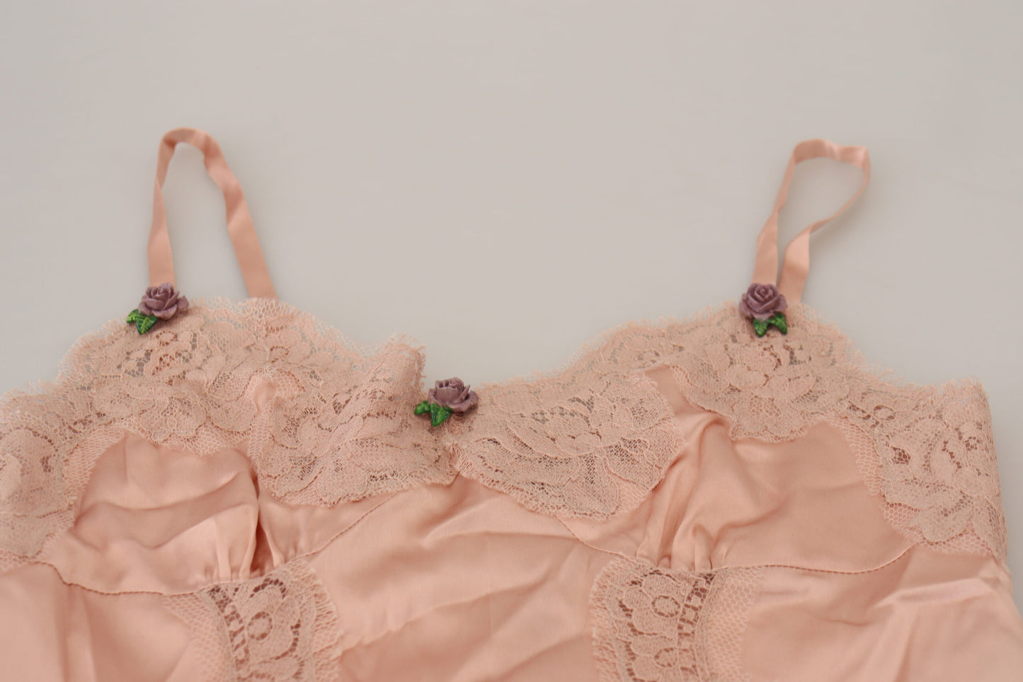 Caraco Dolce & Gabbana en satin rose avec dentelle et roses, lingerie