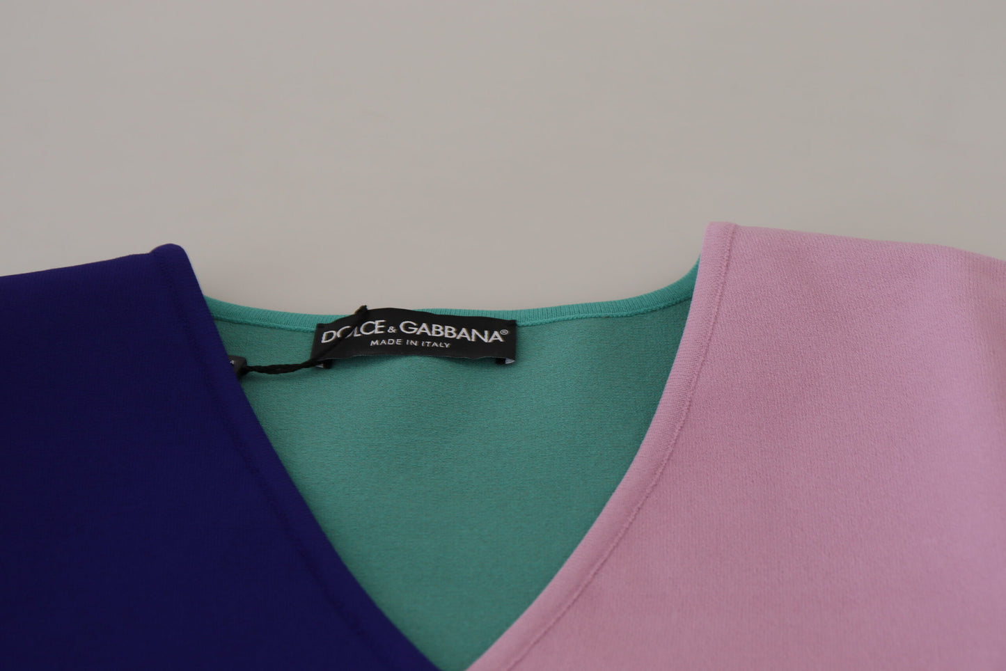 Pull Dolce & Gabbana en viscose à manches longues et col en V multicolore