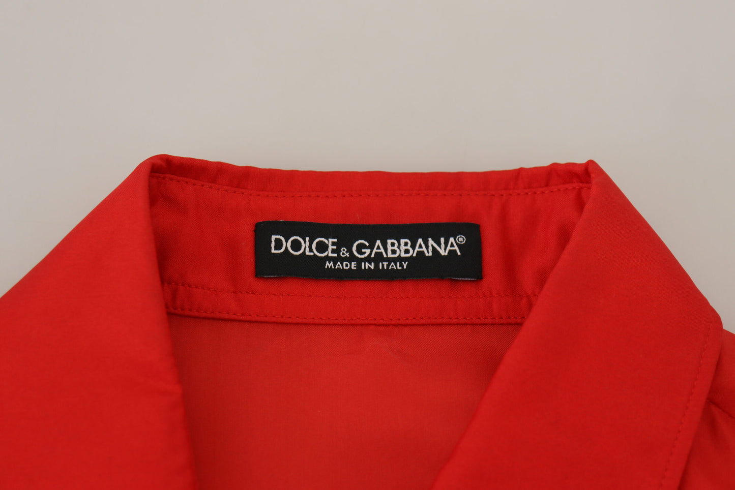 Chemisier Dolce & Gabbana en soie rouge à col et manches longues