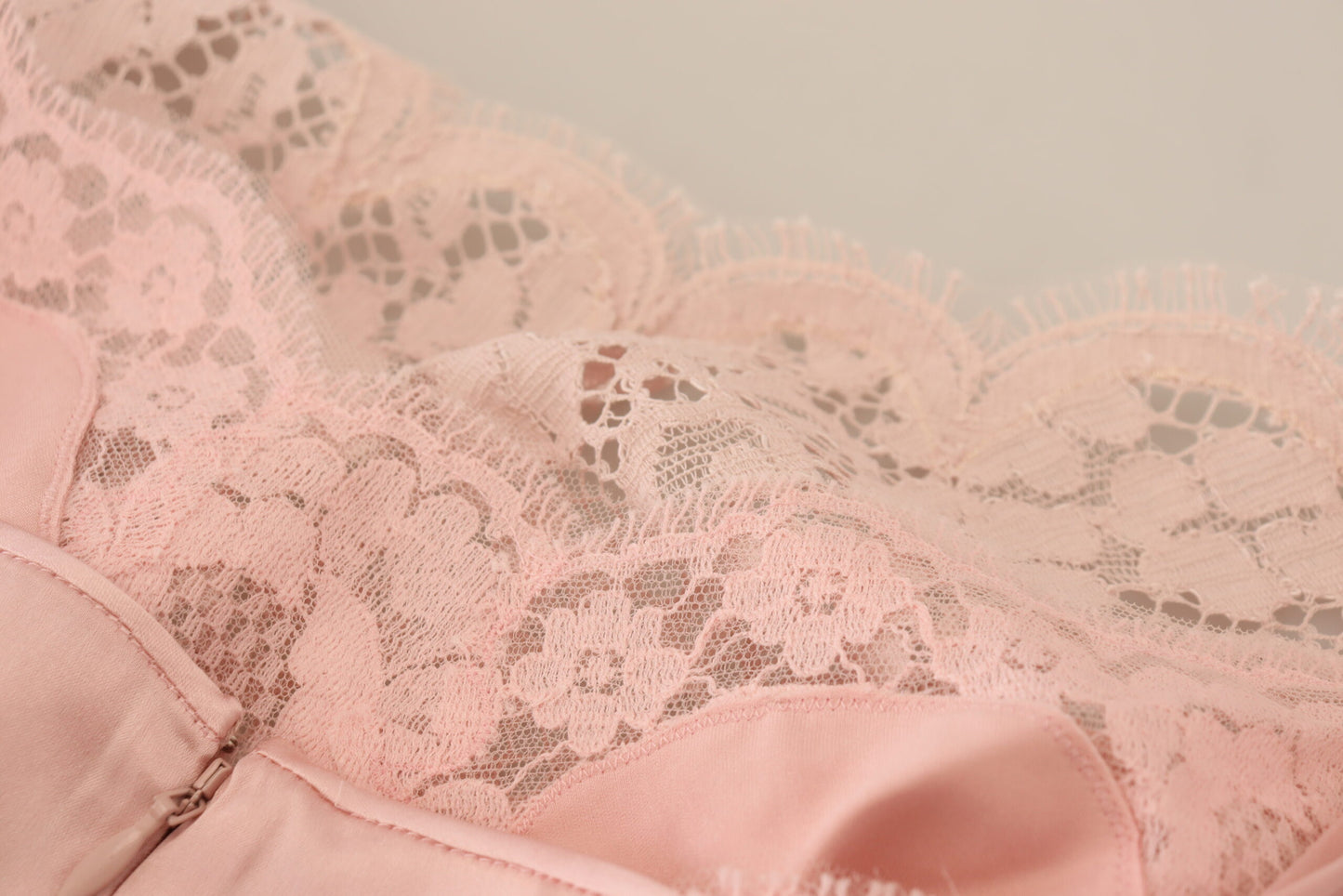 Chemisier top sans manches en dentelle florale rose Dolce & Gabbana