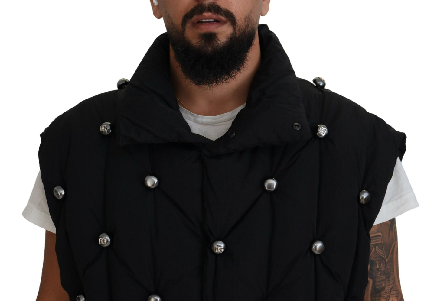 Veste sans manches noire Dolce & Gabbana avec ornements métalliques DG