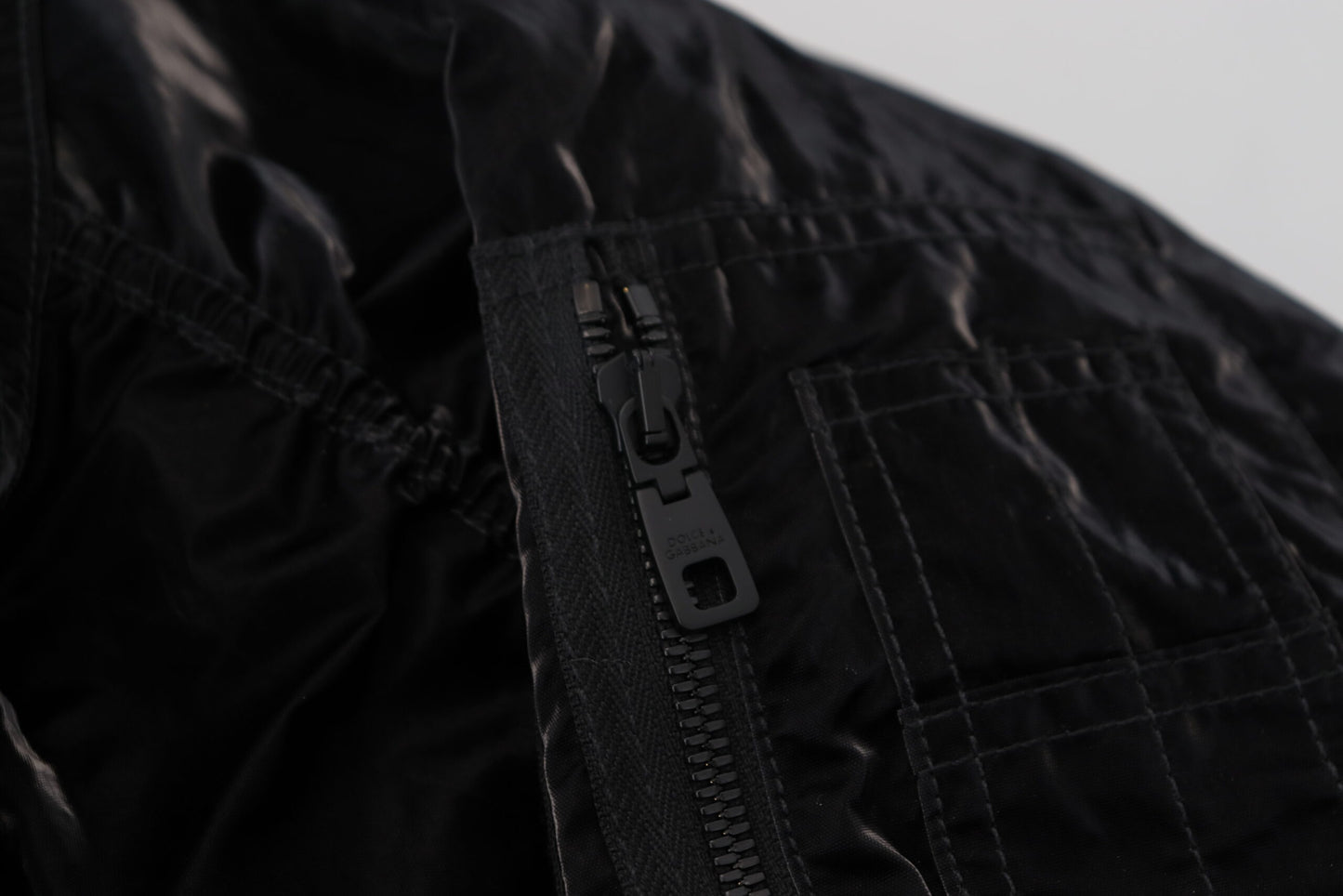 Blouson Bomber Dolce & Gabbana Noir en Nylon à Capuche et Fermeture Éclair Intégrale