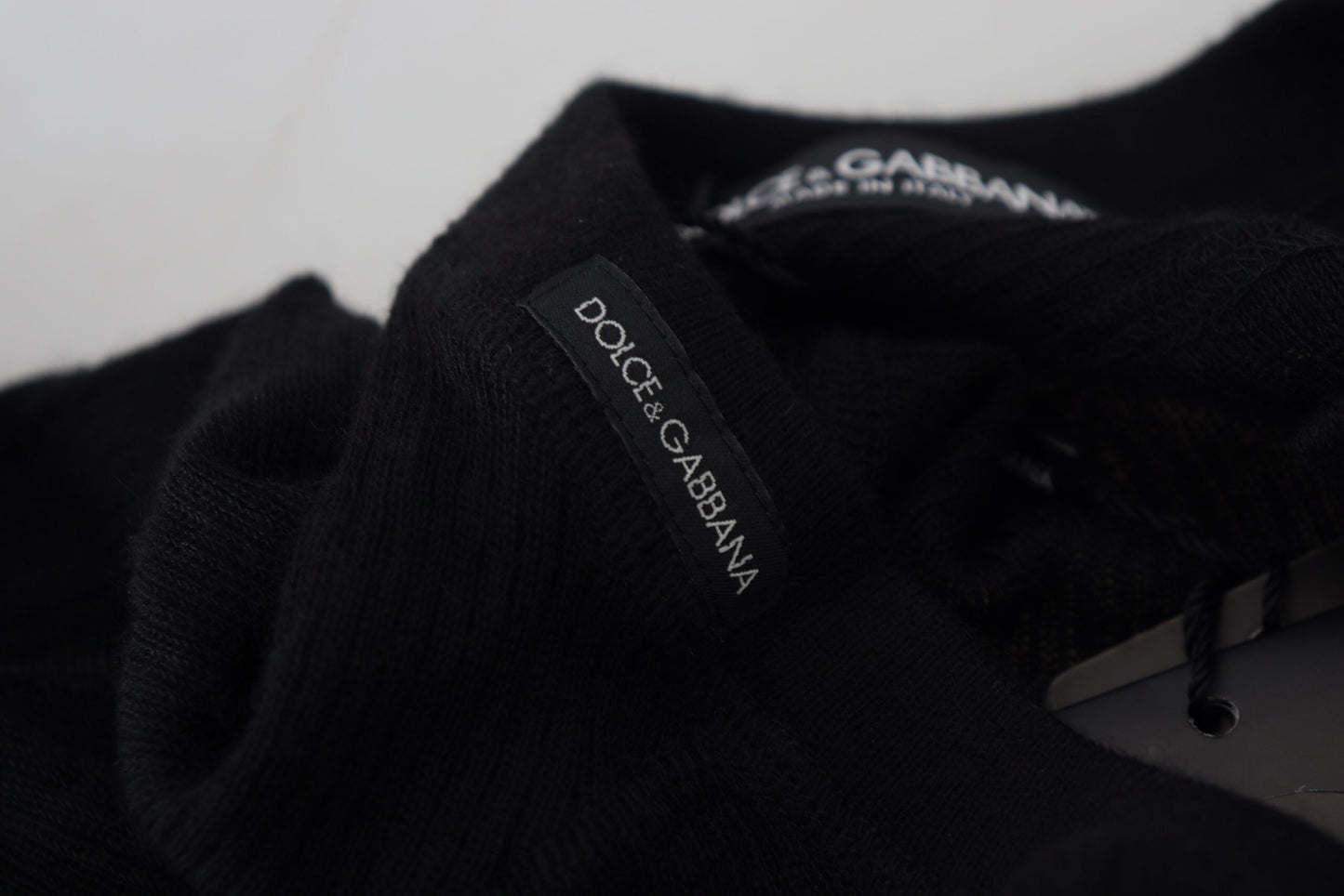 Pull-over en cachemire noir boutonné Dolce & Gabbana