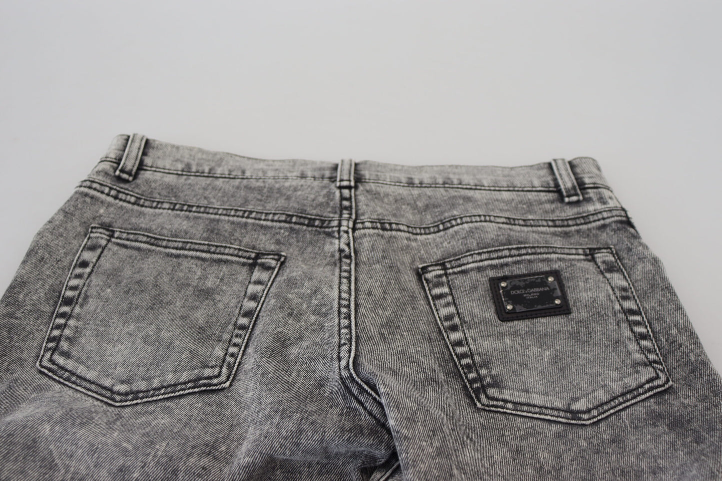 Dolce & Gabbana Jean en denim slim fit délavé en coton gris pour homme