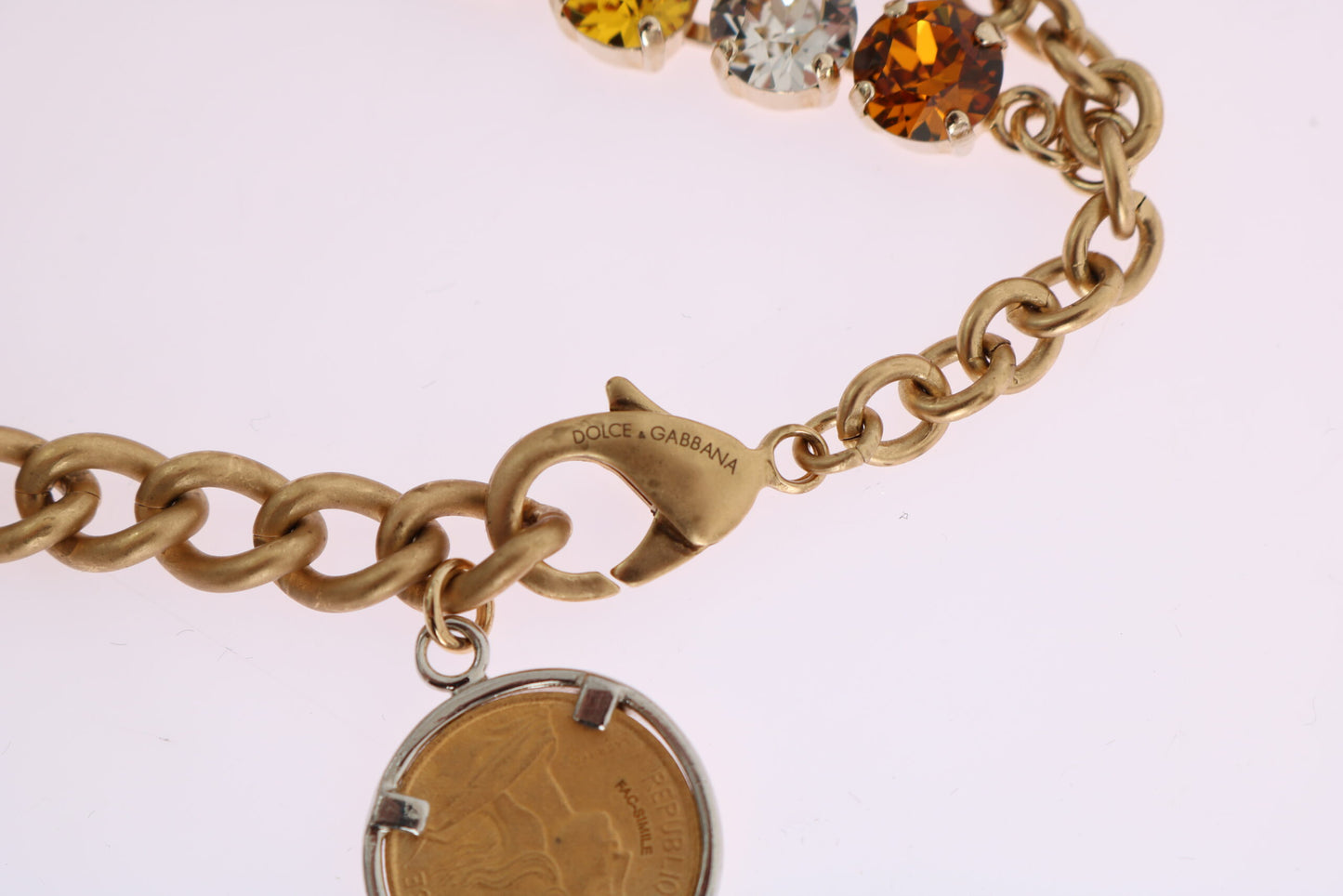Collier Dolce & Gabbana ananas en laiton doré et cristal à logo
