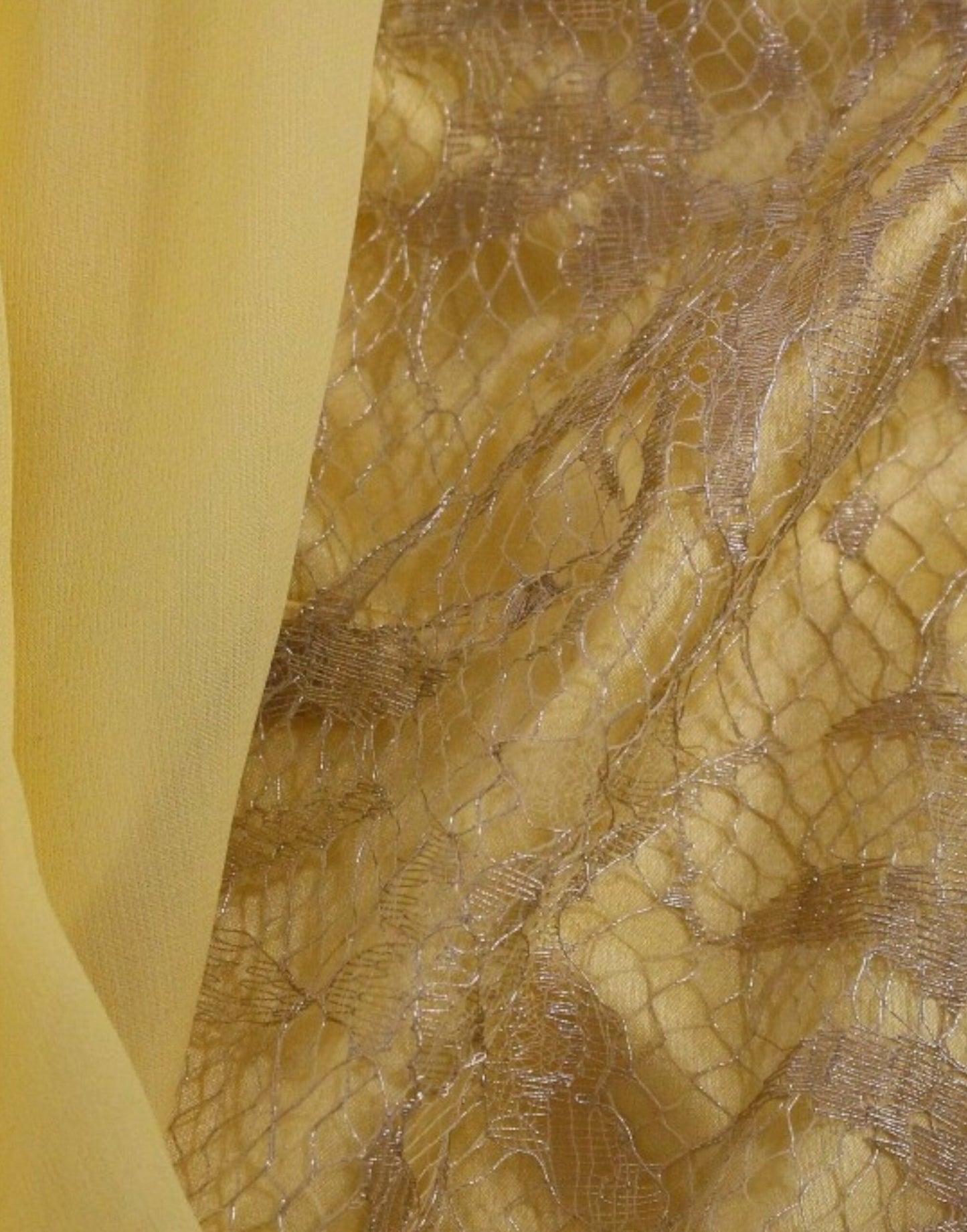 Mini-robe Dolce & Gabbana en dentelle jaune et cristaux