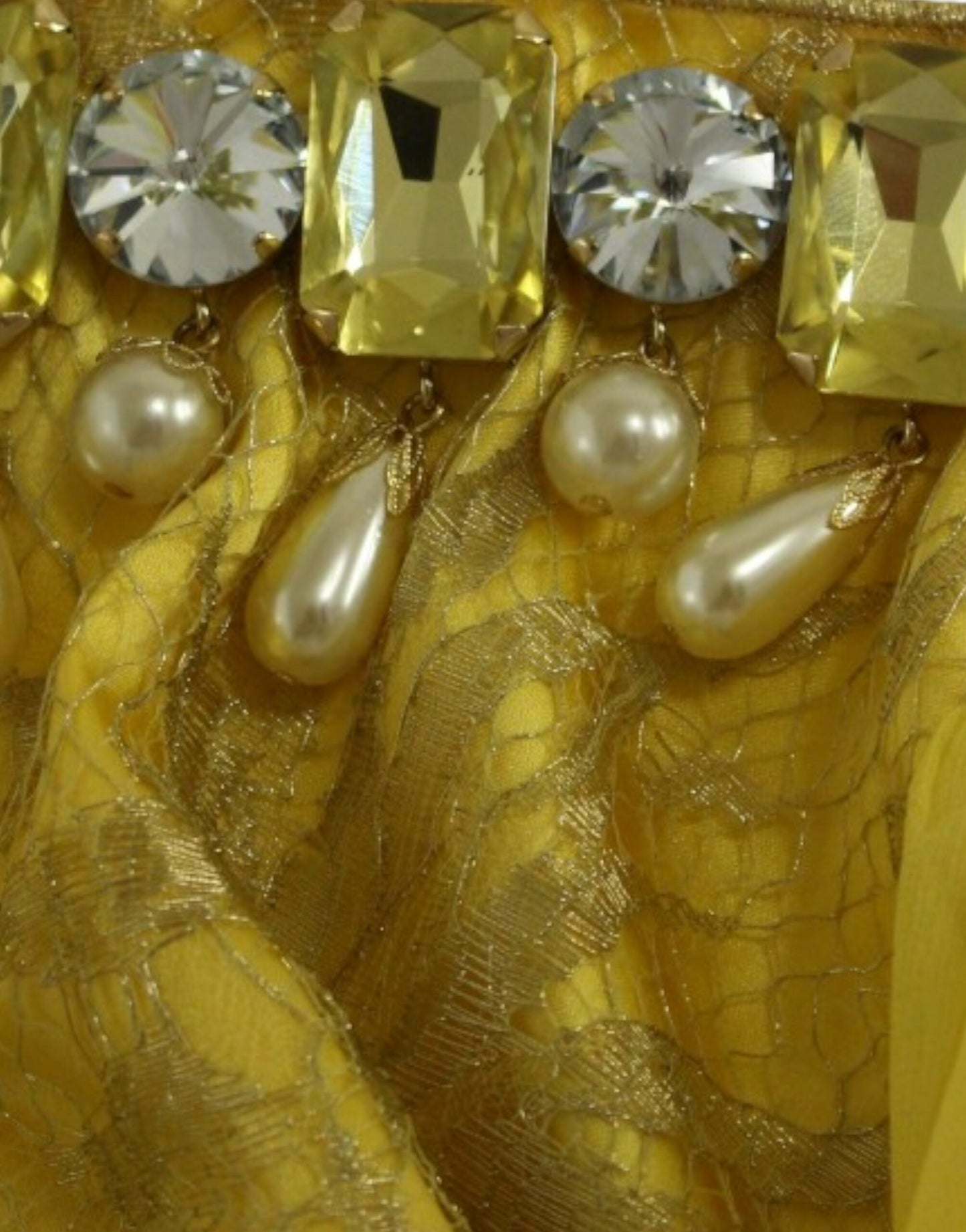 Mini-robe Dolce & Gabbana en dentelle jaune et cristaux