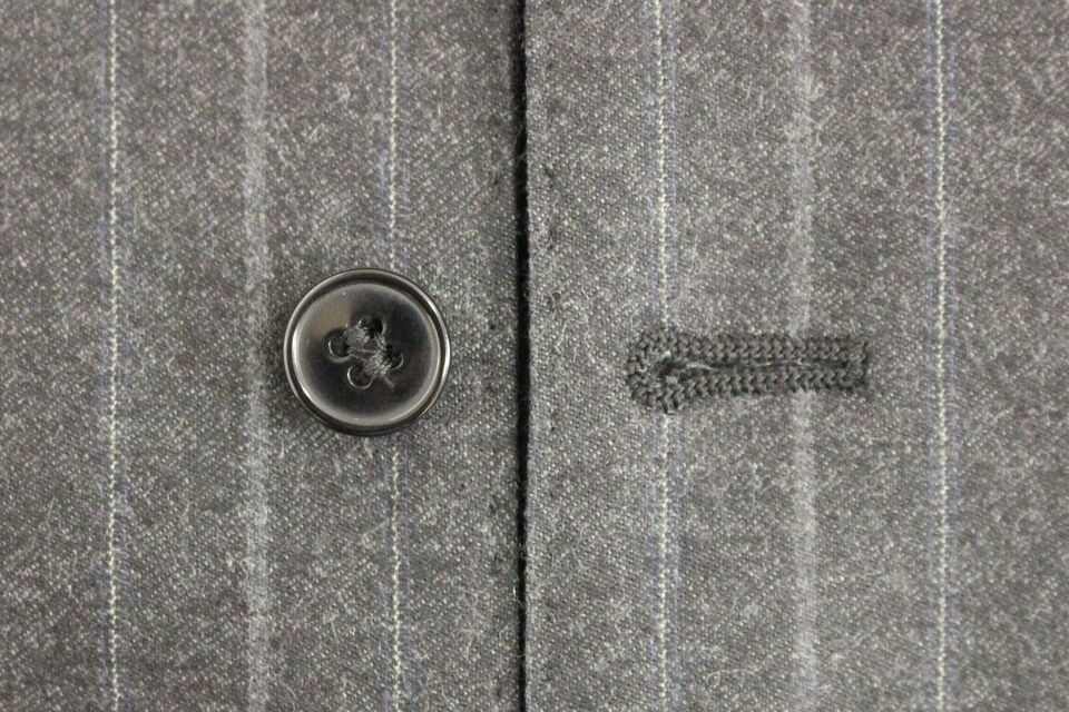 Gilet Dolce & Gabbana gris en laine rayée avec logo