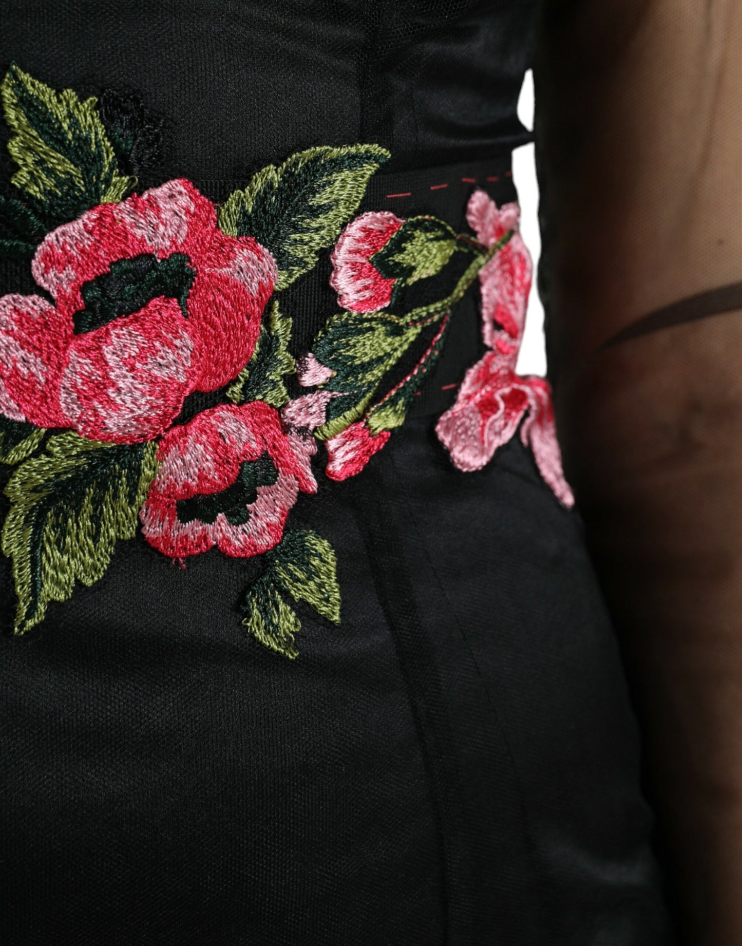 Robe de soirée Dolce & Gabbana en tulle brodé de fleurs noires