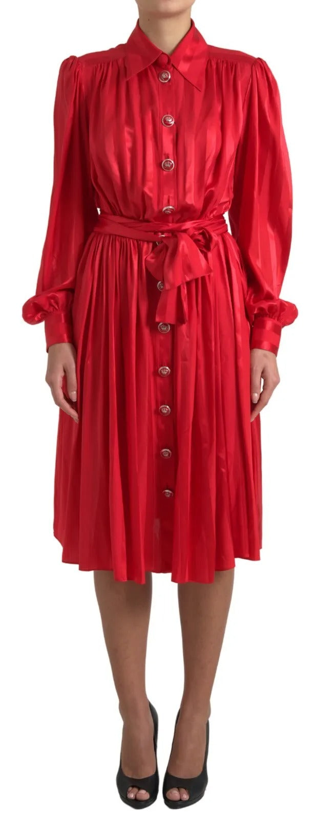 Robe mi-longue en satin de soie rouge Dolce & Gabbana boutonnée à ceinture