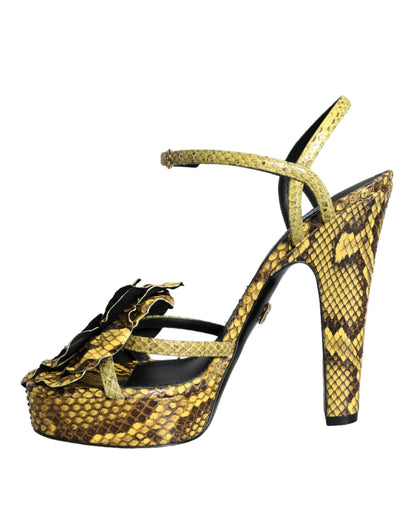 Chaussures à talons Dolce & Gabbana en cuir exotique jaune avec bride à la cheville