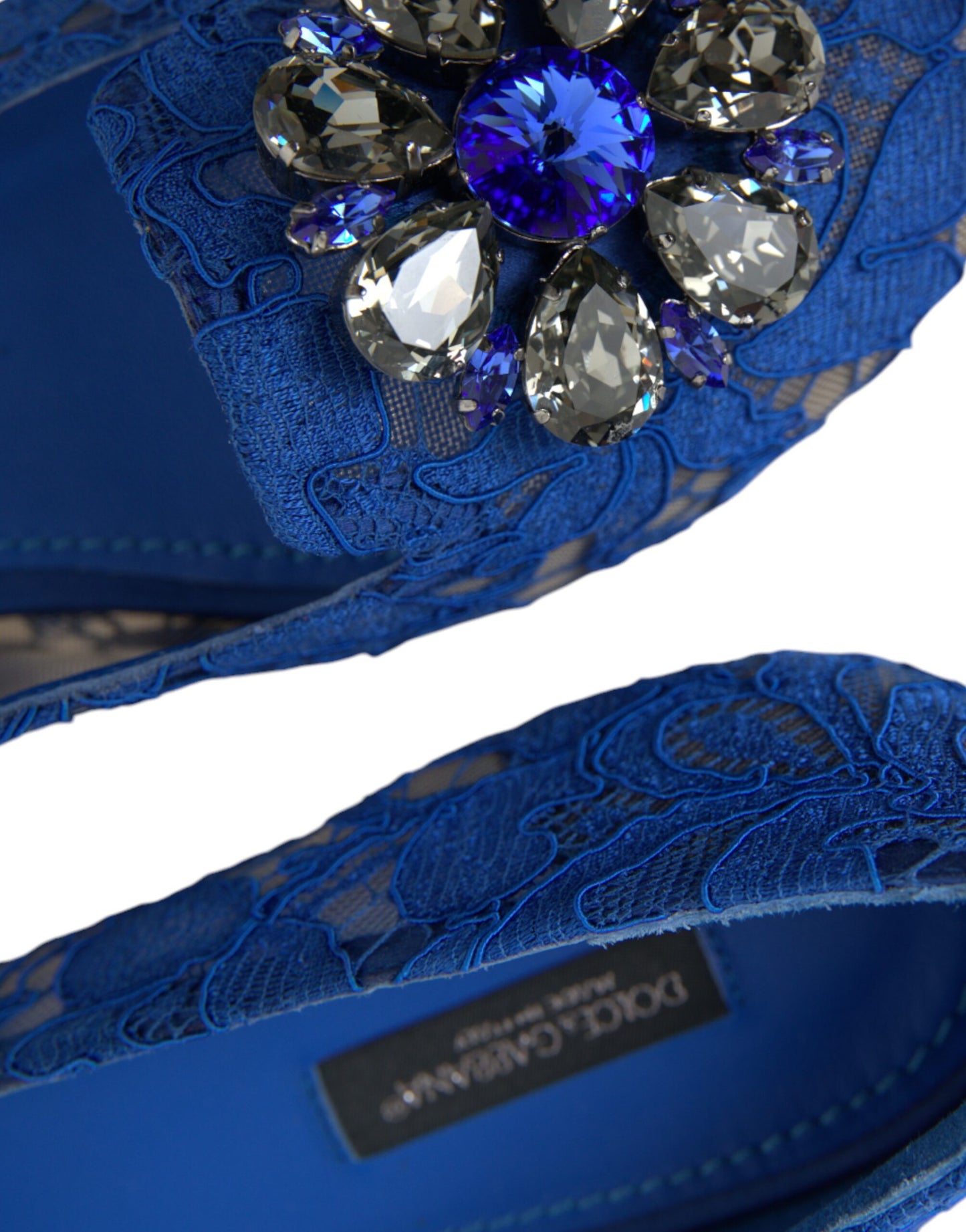 Chaussures plates Dolce & Gabbana en dentelle bleue, ornées de cristaux