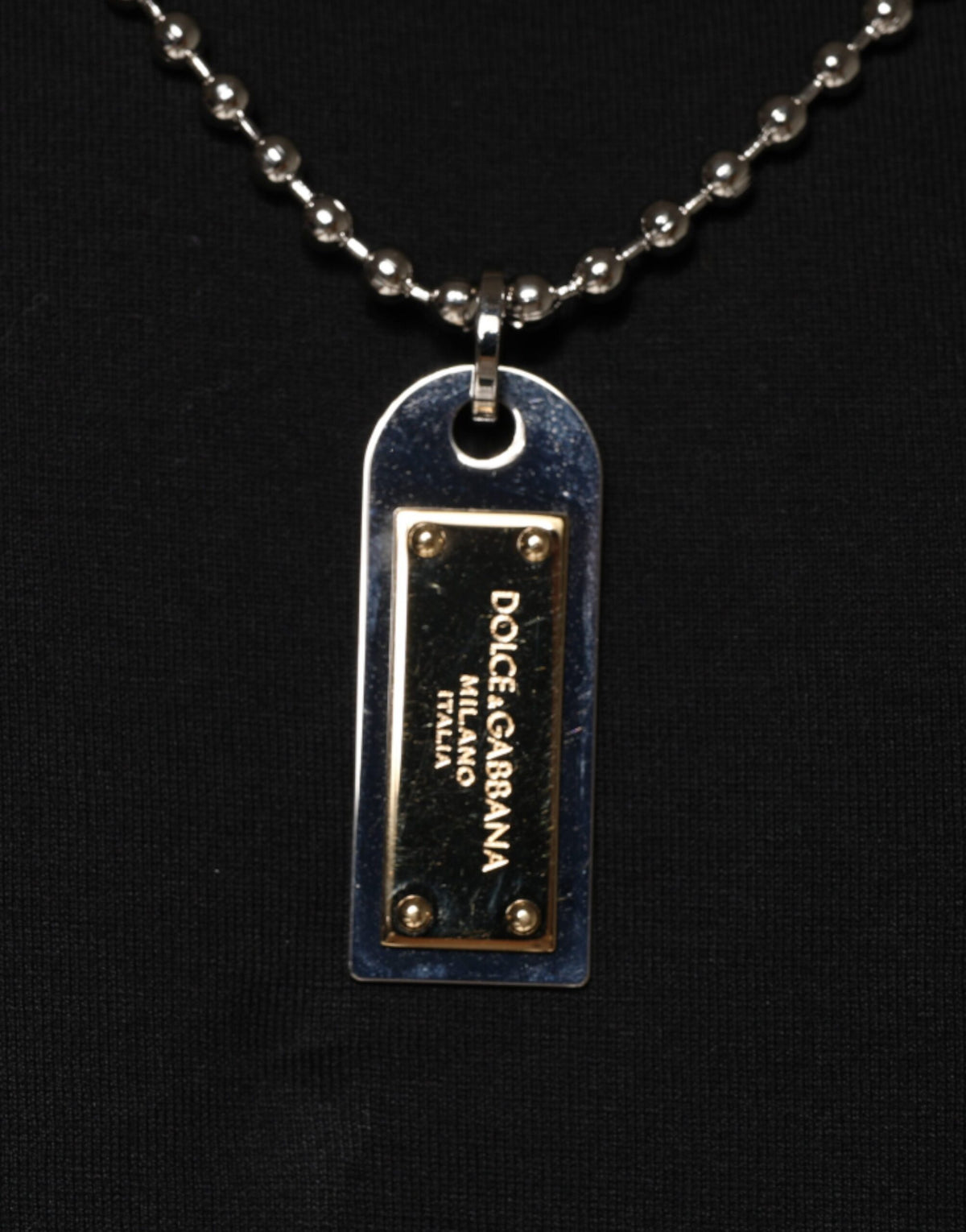 T-shirt en coton noir orné d'un collier Dolce & Gabbana
