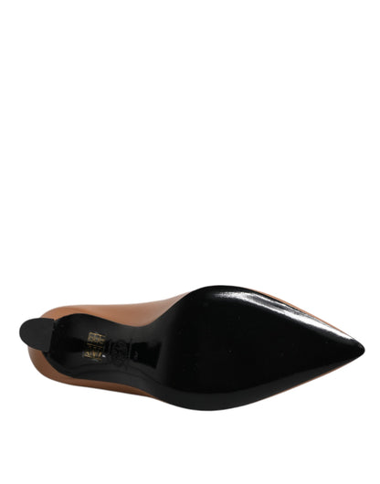 Chaussures à talons hauts en cuir marron avec plaque logo Versace