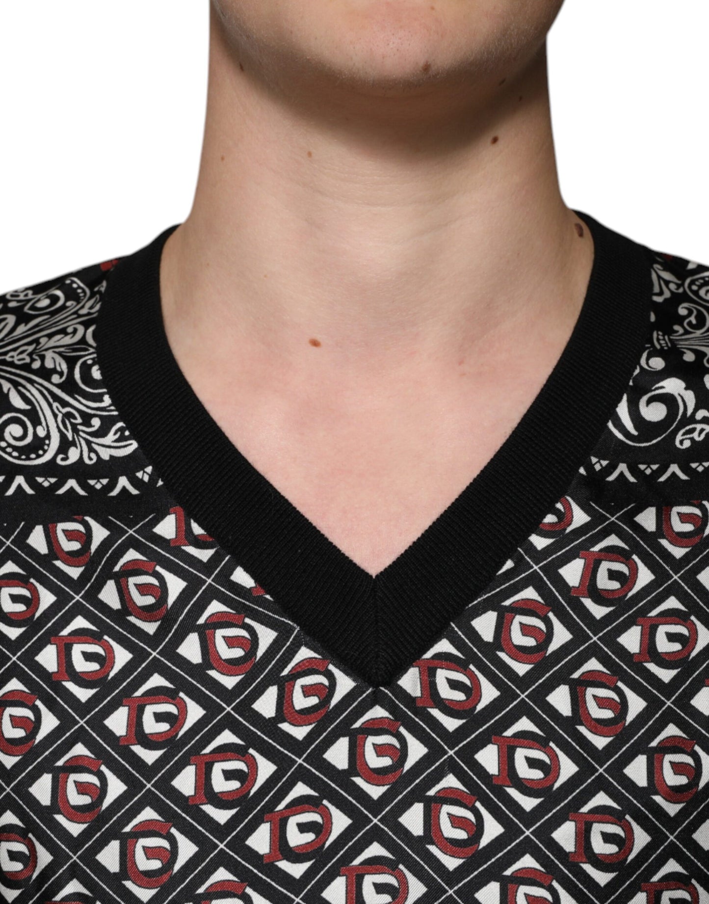 Pull Dolce & Gabbana en laine noire à col en V avec logo
