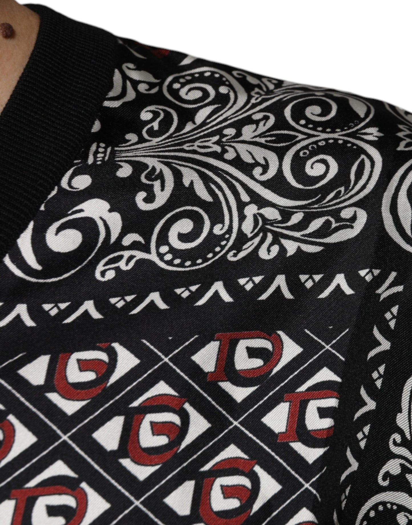 Pull Dolce & Gabbana en laine noire à col en V avec logo