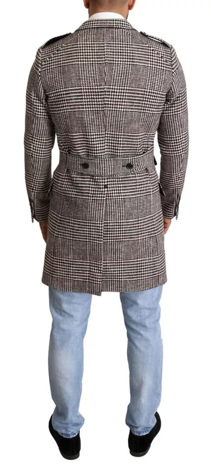Chaqueta larga tipo gabardina a cuadros grises de Dolce & Gabbana