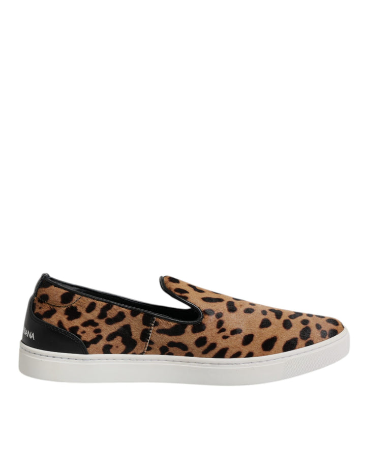 Zapatillas de piel de becerro marrón con estampado de leopardo y pelo de Dolce & Gabbana