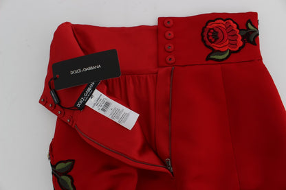 Short en soie rouge Dolce & Gabbana avec roses en cristal