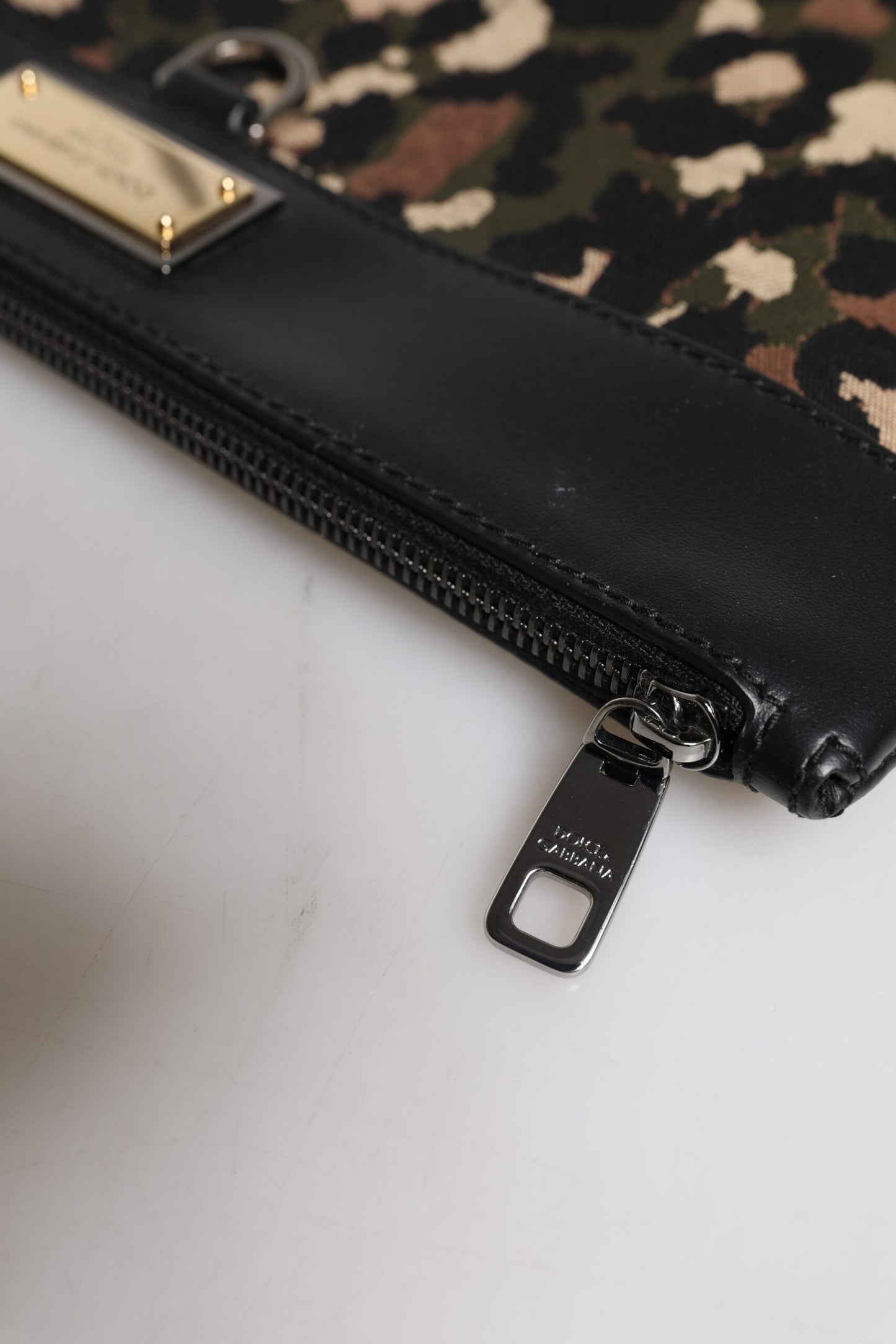 Sac pochette Dolce & Gabbana multicolore à motif léopard jacquard avec plaque logo