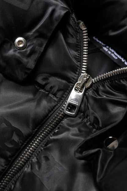 Dolce & Gabbana Doudoune courte matelassée noire à capuche et fermeture éclair intégrale